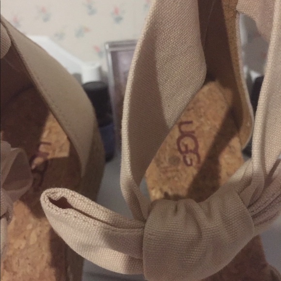 NWOB UGG Traci Espadrille Wedge Sandals - Picture 6 of 7